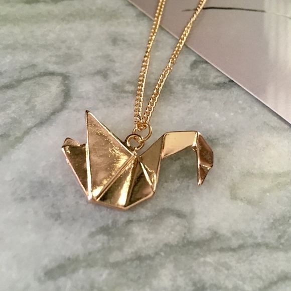 Origami Swan Minimalist Gold Chain Necklace - Picture 5 of 6